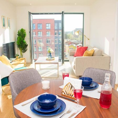 Exoticstay Apartments - Ultra Luxe Top Floor Suite - City Centre Apartment With Cube View - Smart 4K Tv With Ultrafast Wifi & Netflix Birmingham Exterior foto