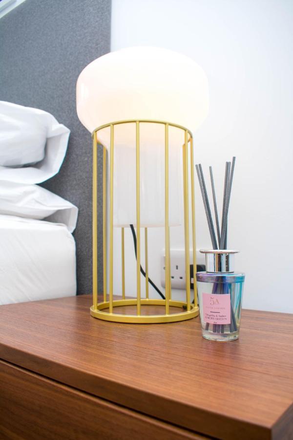 Exoticstay Apartments - Ultra Luxe Top Floor Suite - City Centre Apartment With Cube View - Smart 4K Tv With Ultrafast Wifi & Netflix Birmingham Exterior foto